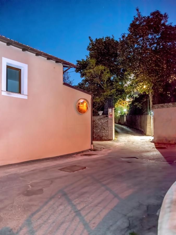 拉奎拉A Casa Di Galdino E Vittorianna公寓 外观 照片